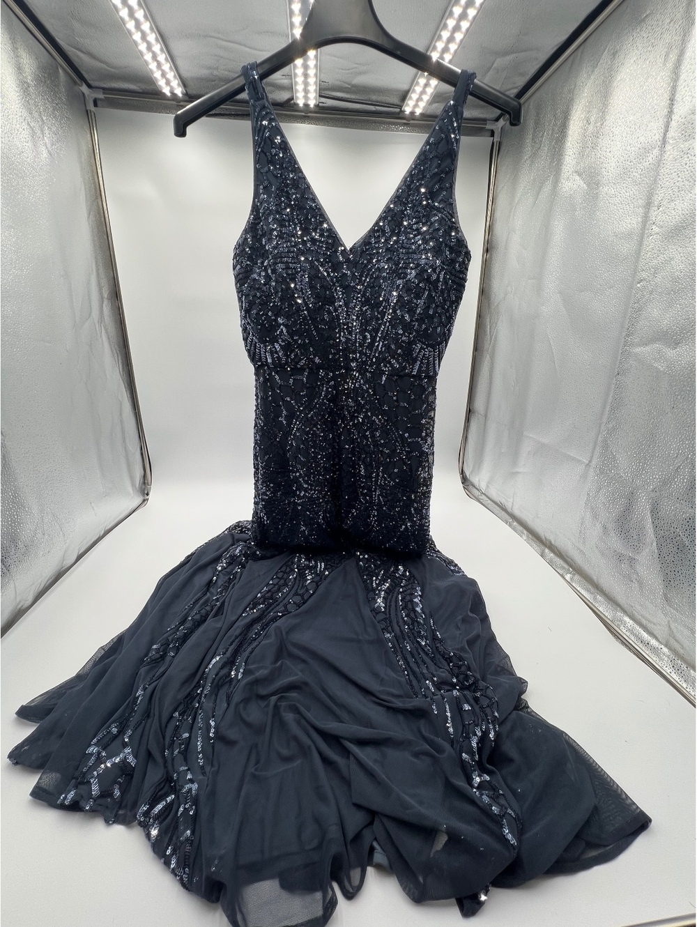 Nightway Black Sequin Beaded Formal Evening Gown Dress Size 8